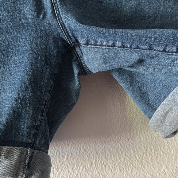 DKNY Jeans Women's Blue Denim Bermuda Cuffed Shorts Everyday Summer Style Size 4 - Picture 3 of 12